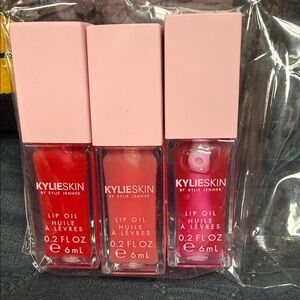 Kylie Skin Lip Oil Trio - Pink and Red